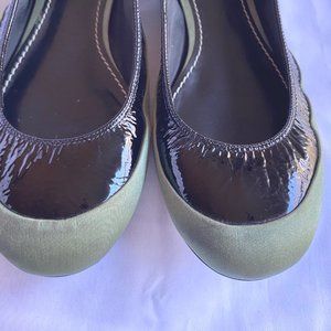 New Linea Paolo Green Satin Gayle Flats with Black Patent Trim